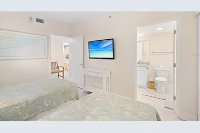 1145 Gulf Of Mexico Drive #401, Longboat Key, FL 34228 - Photo 25