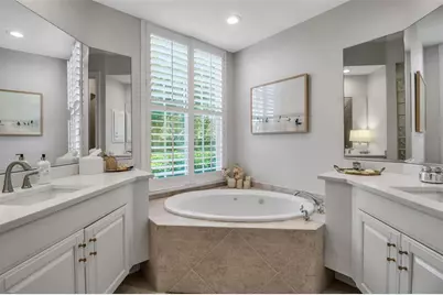 6963 Westchester Circle, Lakewood Ranch, FL 34202 - Photo 25