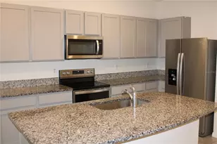 17567 Crescent Moon Loop, Bradenton, FL 34211 - Photo 3