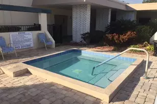 8162 Terrace Garden Dr N, Saint Petersburg, FL 33709 - Photo 45