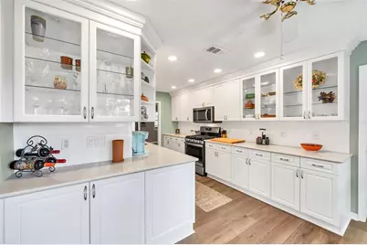 8162 Terrace Garden Drive N #204, Saint Petersburg, FL 33709 - Photo 17