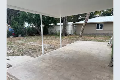 2105 11th Street W, Bradenton, FL 34205 - Photo 11