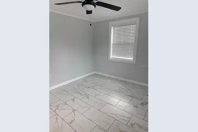 2105 11th Street W, Bradenton, FL 34205 - Photo 9