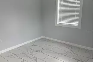 2105 11th St W, Bradenton, FL 34205 - Photo 9