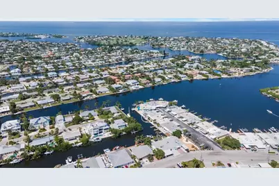 26 Seaside Court, Holmes Beach, FL 34217 - Photo 37