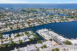 26 Seaside Ct, Holmes Beach, FL 34217 - Photo 37