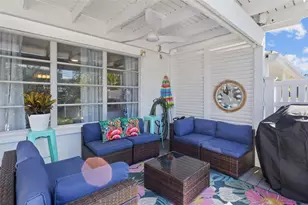 26 Seaside Ct, Holmes Beach, FL 34217 - Photo 29