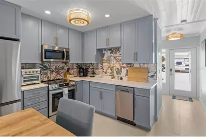 26 Seaside Court, Holmes Beach, FL 34217 - Photo 7