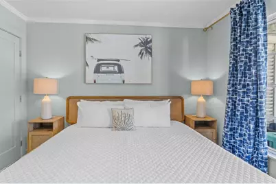 26 Seaside Court, Holmes Beach, FL 34217 - Photo 17