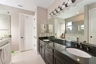 8023 Sandstar Wy, Sarasota, FL 34240 - Photo 13