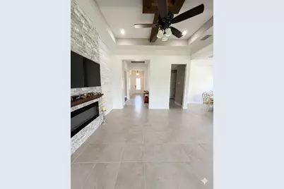 8023 Sandstar Way, Sarasota, FL 34240 - Photo 5