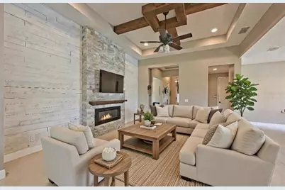 8023 Sandstar Way, Sarasota, FL 34240 - Photo 9