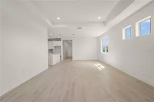 9500 Lunar Dove Dr, Sarasota, FL 34240 - Photo 5