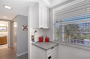 4360 Chatham Dr, Longboat Key, FL 34228 - Photo 13