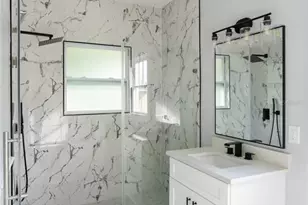 1715 6th Ave W, Bradenton, FL 34205 - Photo 25