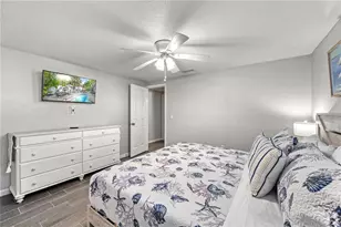 1123 Crescent St, Sarasota, FL 34242 - Photo 17
