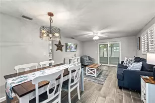 1123 Crescent St, Sarasota, FL 34242 - Photo 5