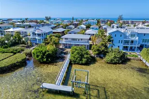 2512 Ave A, Bradenton Beach, FL 34217 - Photo 9