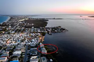 2512 Ave A, Bradenton Beach, FL 34217 - Photo 3