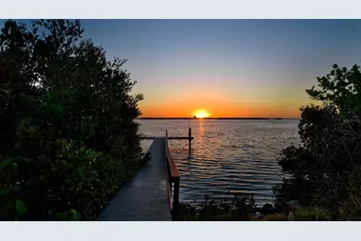 2512 Avenue A, Bradenton Beach, FL 34217 - Photo 19