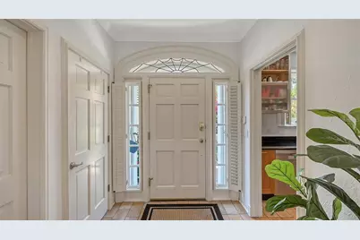 33 Bishops Court Road #118, Osprey, FL 34229 - Photo 5