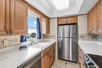 1255 Tarpon Center Drive #315, Venice, FL 34285 - Photo 13