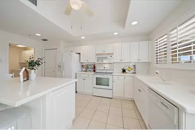 6318 Grand Oak Circle #204, Bradenton, FL 34203 - Photo 13