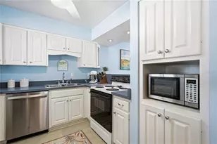 1801 Gulf Dr N, Bradenton Beach, FL 34217 - Photo 5