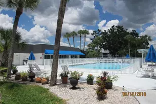 304 47th Ave Dr W, Bradenton, FL 34207 - Photo 17