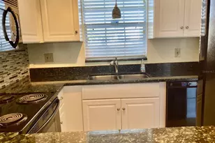 304 47th Ave Dr W, Bradenton, FL 34207 - Photo 7