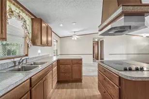 420 49th Street E, Palmetto, FL 34221 - Photo 25