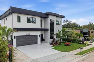 2450 Hawthorne St, Sarasota, FL 34239 - Photo 1