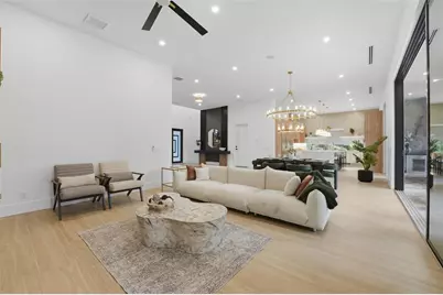 2450 Hawthorne Street, Sarasota, FL 34239 - Photo 13