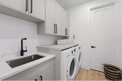 2450 Hawthorne Street, Sarasota, FL 34239 - Photo 41