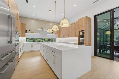 2450 Hawthorne Street, Sarasota, FL 34239 - Photo 9