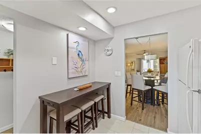 3873 Lake Bayshore Drive #201, Bradenton, FL 34205 - Photo 5