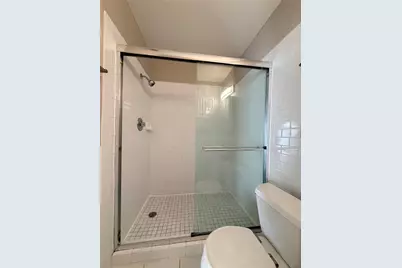 2701 Hidden Lake Drive N #G, Sarasota, FL 34237 - Photo 13