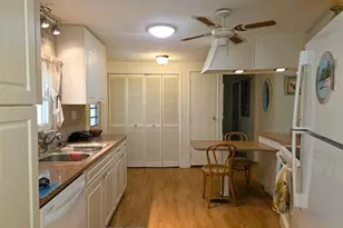 3209 Oakwood Blvd S, Sarasota, FL 34237 - Photo 9