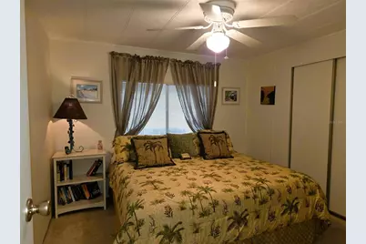 3209 Oakwood Boulevard S, Sarasota, FL 34237 - Photo 25