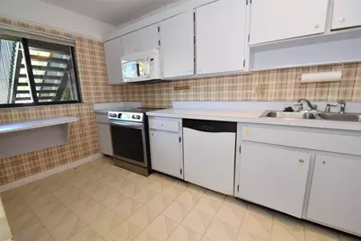 1518 Pelican Point Drive #BA156, Sarasota, FL 34231 - Photo 3