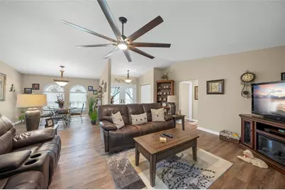 8465 Cypress Lake Circle, Sarasota, FL 34243 - Photo 15