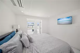 1400 Siesta Dr, Sarasota, FL 34239 - Photo 43