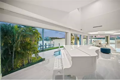 1400 Siesta Drive, Sarasota, FL 34239 - Photo 9