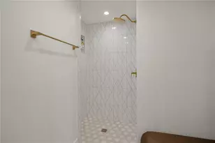 1400 Siesta Dr, Sarasota, FL 34239 - Photo 41