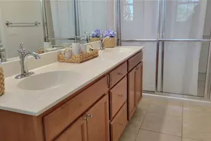 3740 82nd Ave Cir E, Sarasota, FL 34243 - Photo 17