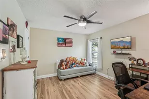 2304 Seattle Slew Dr, Sarasota, FL 34240 - Photo 19