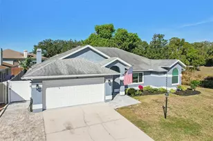 2304 Seattle Slew Dr, Sarasota, FL 34240 - Photo 37