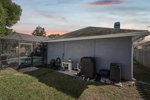 2304 Seattle Slew Dr, Sarasota, FL 34240 - Photo 49