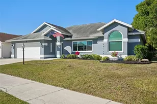 2304 Seattle Slew Dr, Sarasota, FL 34240 - Photo 5