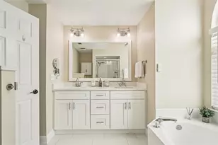 2304 Seattle Slew Dr, Sarasota, FL 34240 - Photo 29